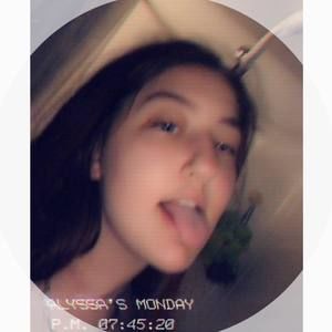 Meet your Posher, Alyssa